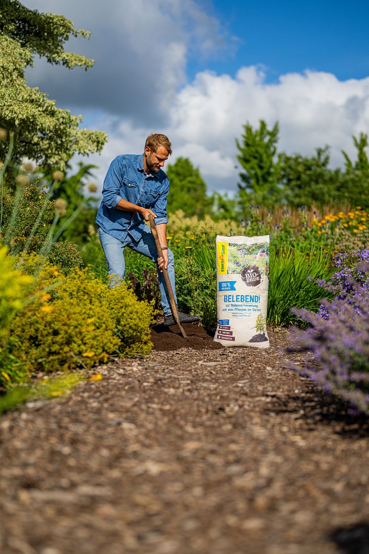 Floragard_Belebend_Gartenambiente_hoch