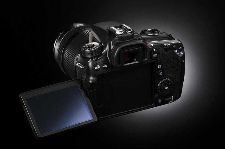 Canon EOS 70D baksida