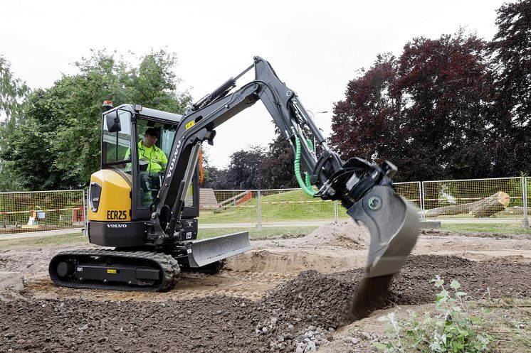 Volvo ECR25 Electric