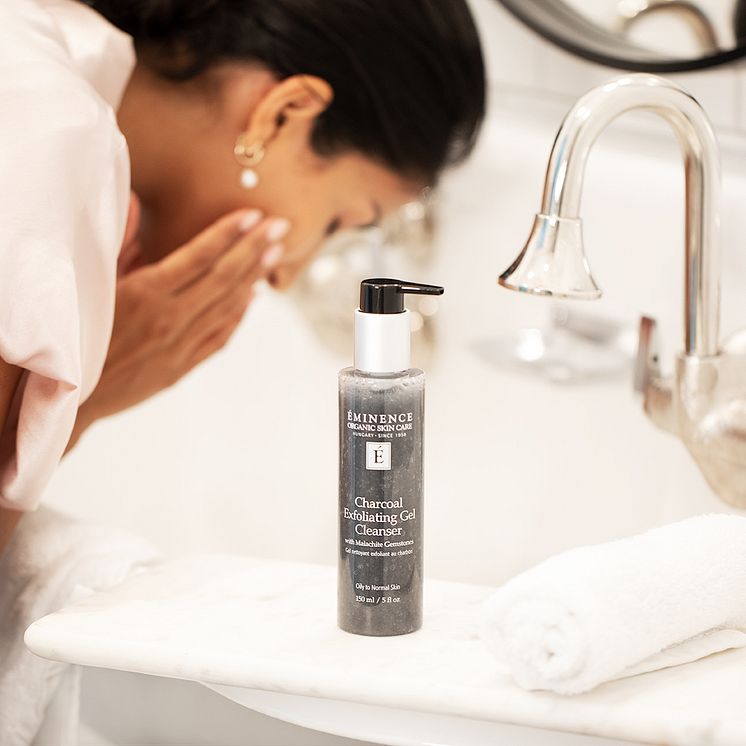 Éminence Charcoal Exfoliating Gel Cleanser