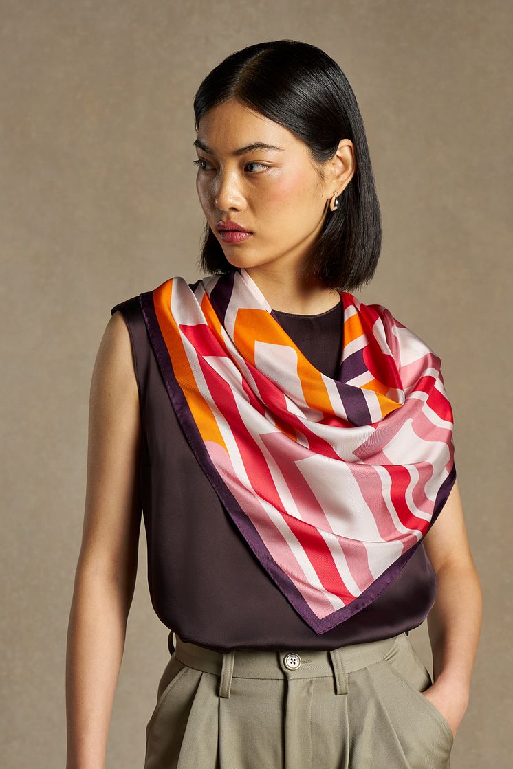RR_Collection_AT_Scarf_190225_02.jpg