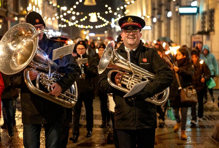 Julegrantenning (Foto Frelsesarmeen)