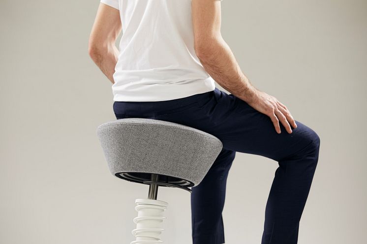 Aktives Sitzen mit dem Aeris Swopper