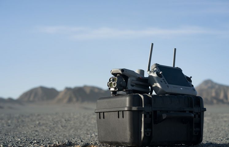 Matrice 4T& remote control.jpg