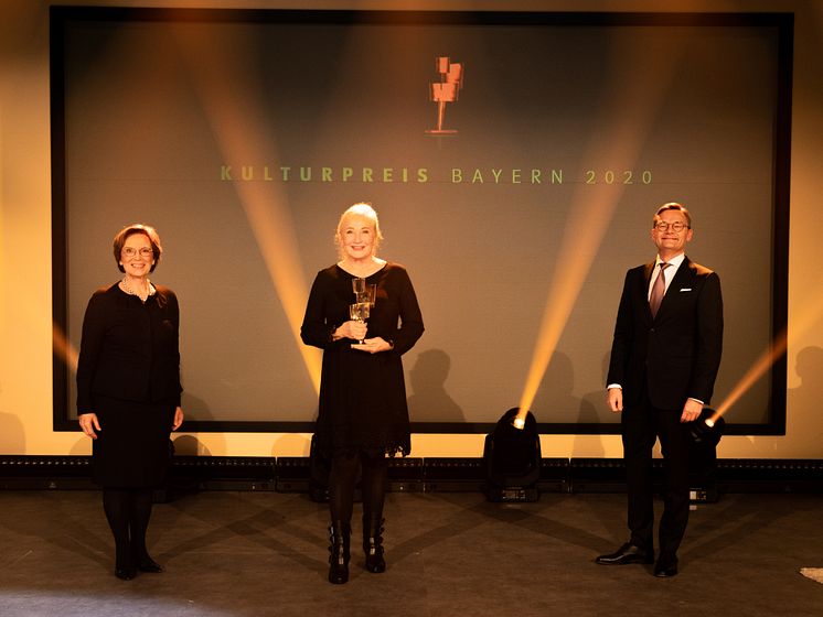 hellwig-schmid-regina-statue-kulturpreis-bayern-2020-copyright-simon-leibl