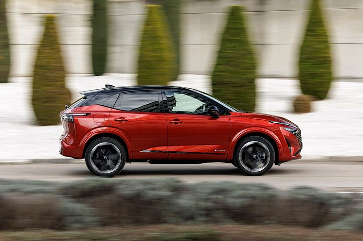 From side Qashqai.jpg