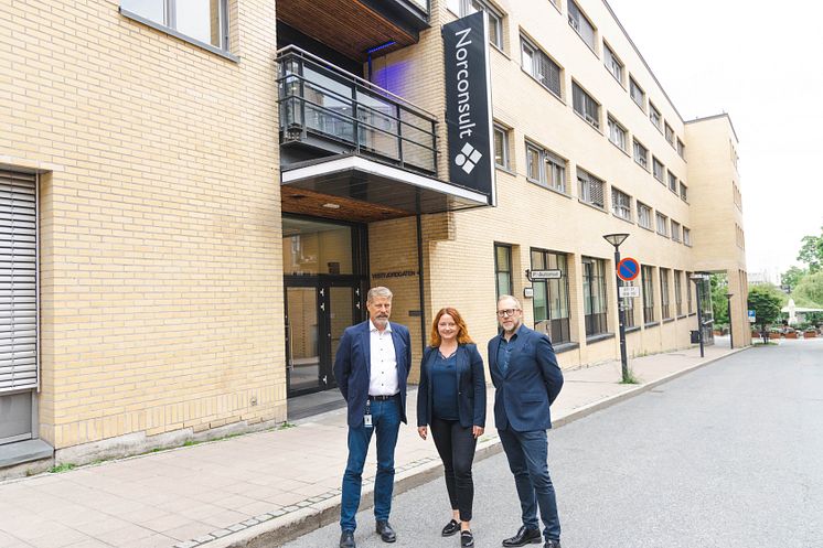 Fra venstre Kjetil Bakke (Norconsult), Agnieszka Dylewska (Norconsult) og Espen Felder (Canon)  (2)