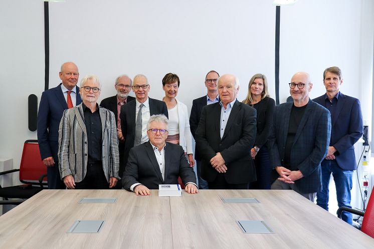Internationalisierung der Universität Vechta bildet sich in Festschrift ab | Polnischer Professor forscht und doziert über zwanzig Jahre am Institut für Katholische Theologie
