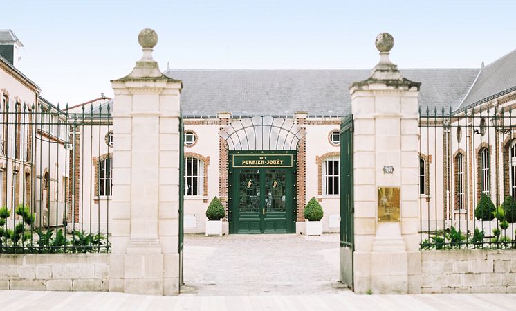 Perrier Jouet Maison Belle Epoque (1).jpg