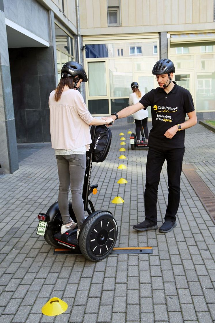 Vor jeder Fahrt erfolgt eine ca. 30-minütige Einweisung abseits der Straßen