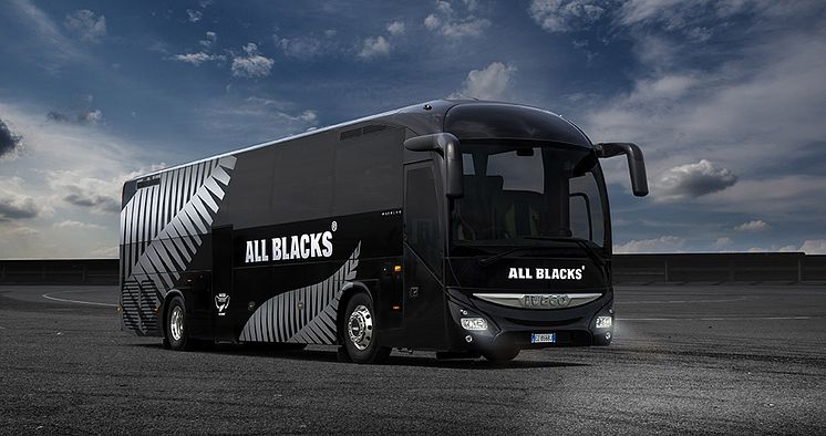 Magelys AllBlacks IvecoBus