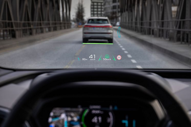 Audi Q4 e-tron augmented-reality-head-up-display