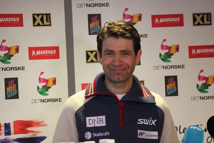 Ole Einar Bjørdalen fortsetter skiskytterkarrieren