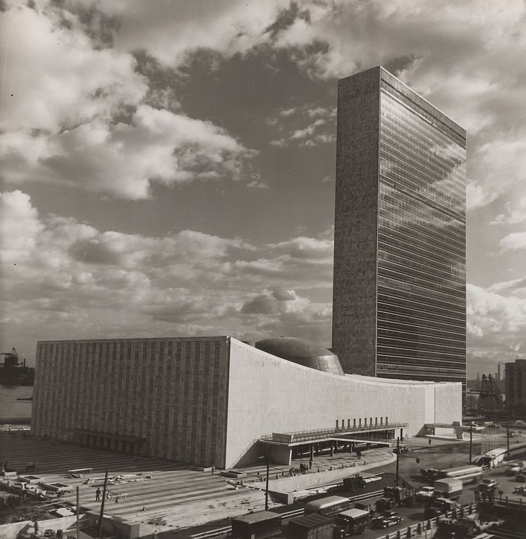 FN-komplekset, 1952.