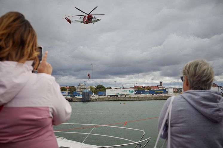 Sjöräddningsaktivitet med helikopter på Hamnens Dag