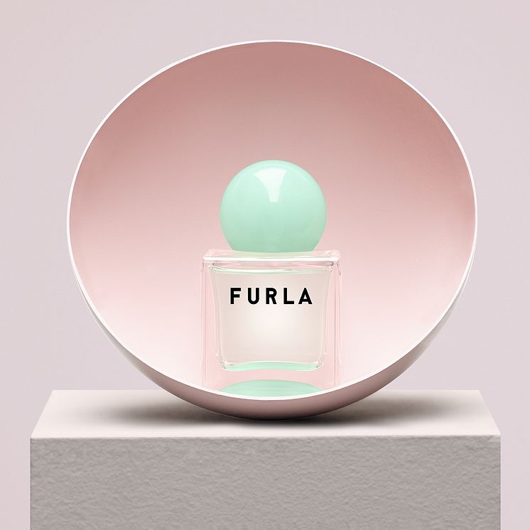Furla_Armoniosa_Fragrance_3.jpg