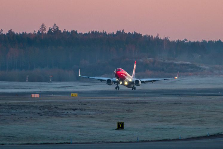 Norwegian Boeign 737 lähdössä