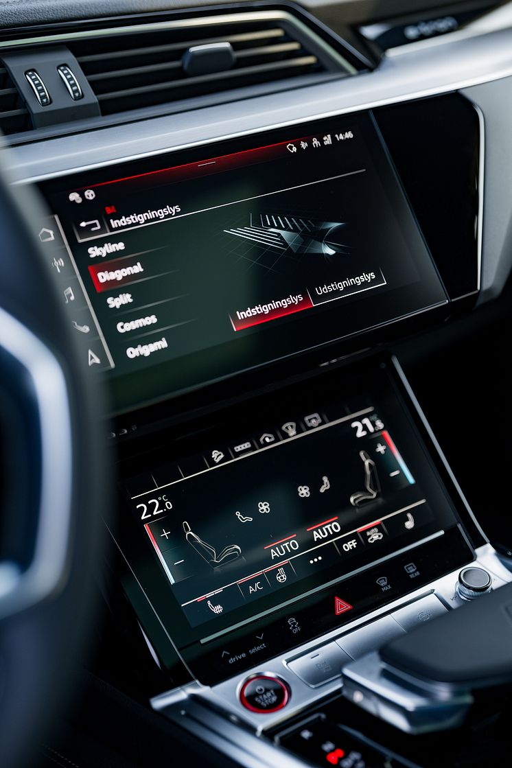 Audi e-tron S Sportback (Plasmablå)