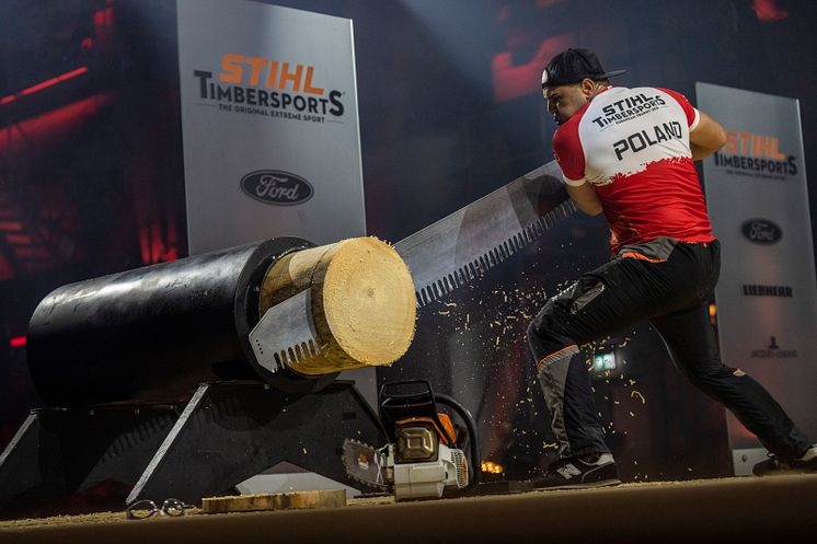 STIHL_TIMBERSPORTS_European_Trophy_Michal_Dubicki_Single_Buck.jpg