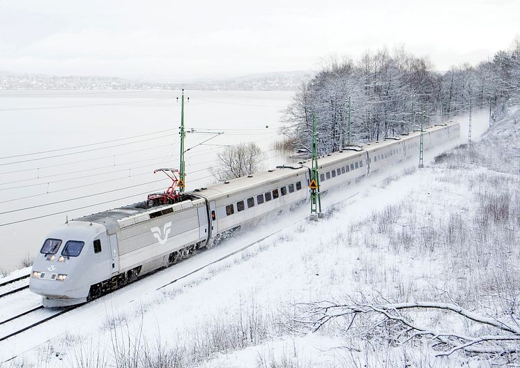 SJ 2000 i snö.