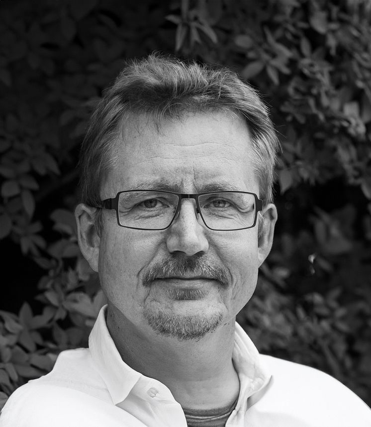 Lars_K_Christiansen_forfatterportræt_Presse.jpg