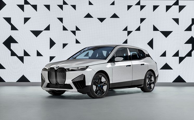 BMW iX med E Ink