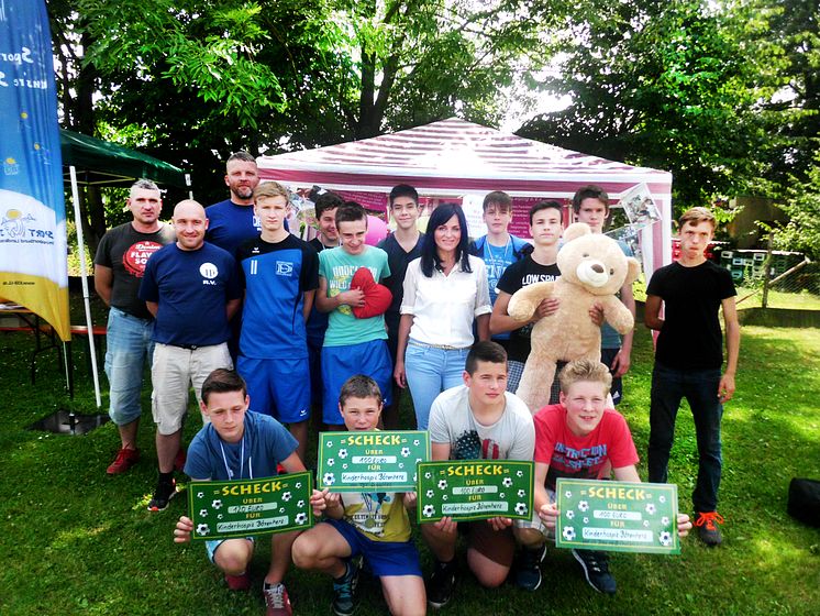 Fussballfest der guten Tat in Rötha