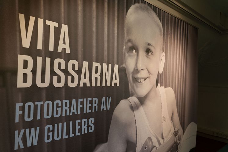 Utställning: Vita bussarna