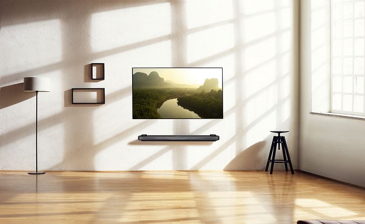 LG SIGNATURE OLED TV W_Lifestyle2