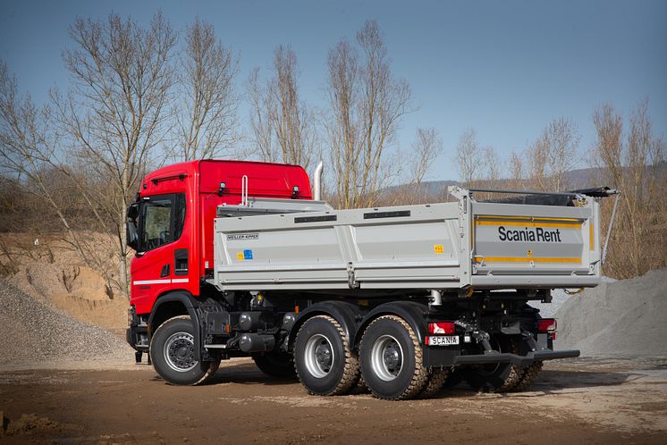 Neu im Scania Rent Portfolio ist u. a. der Scania G 450 6x4 mit MEILLER Abrollkipper.