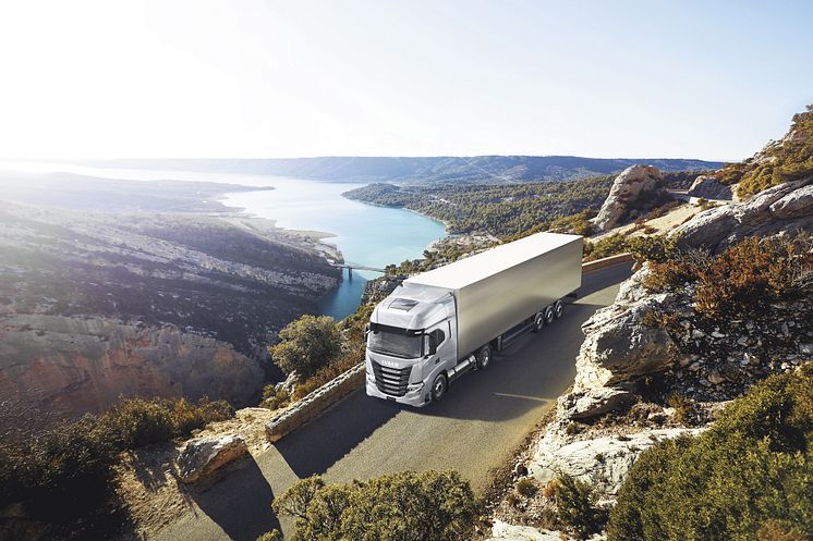 IVECO S-WAY