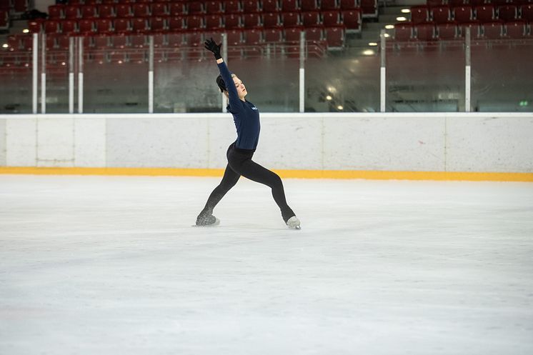 HOLIDAY ON ICE ACADEMY Sommercamp Frankfurt Leonie Schwenzner