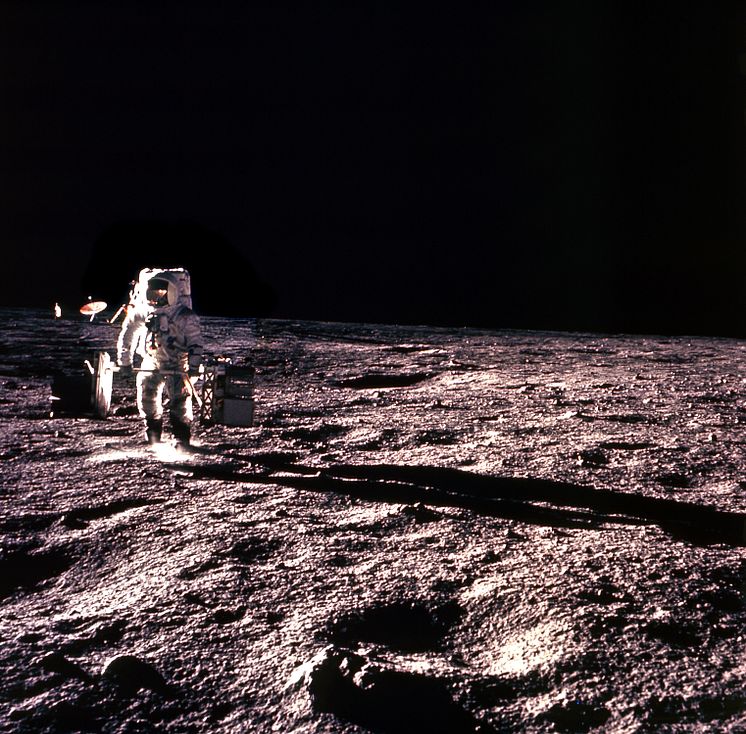 HISTORY_MOON LANDINGS LOST TAPES