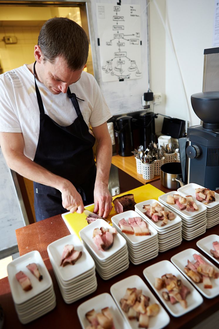 Hällstekt Linderödsgris, havssalt & steksky, Stefan Eriksson, Atelier Food