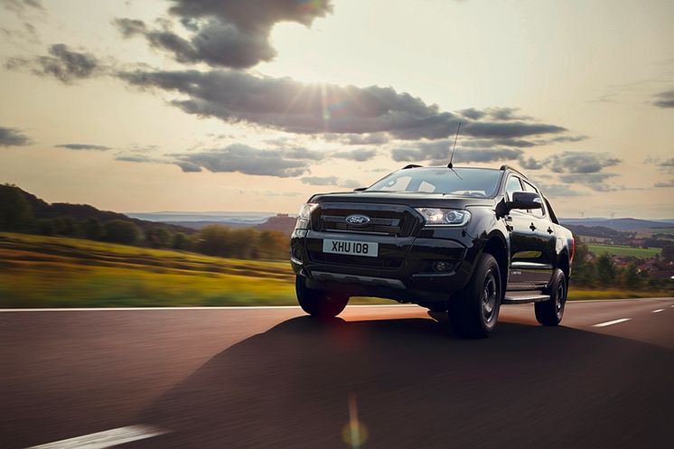 FORD_2017_RANGER_BLACK_EDITION_DOUBLE_CAB_02