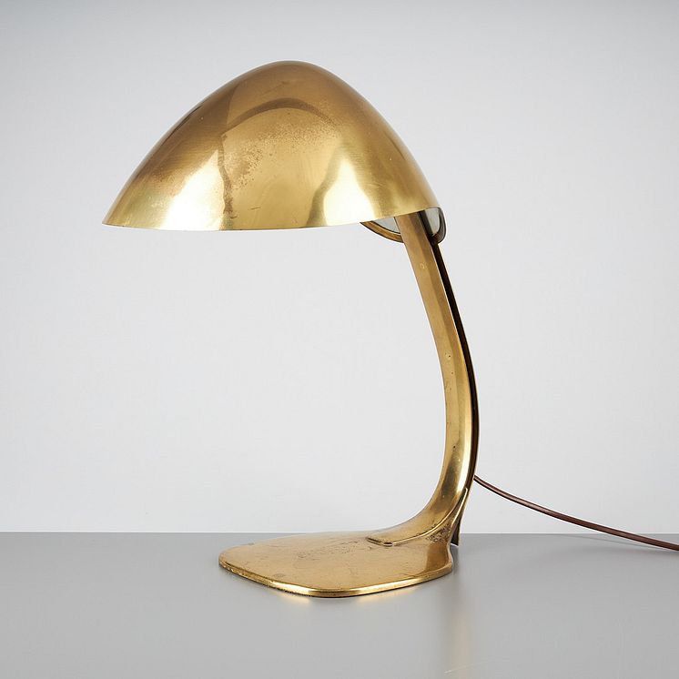 Bordslampa "TY 1005" av Paavo Tynell