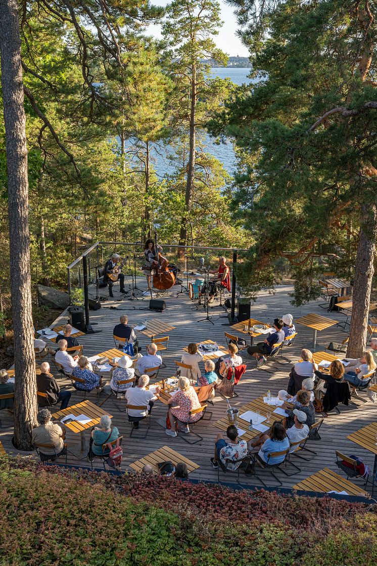 Scensommar_Artipelag_terrassen