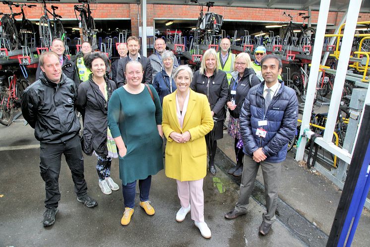 St Albans cycle hub opens - group (credit Andy Buckley)