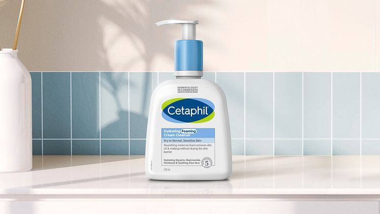 Cetaphil_HydrateFoam_1920x1080