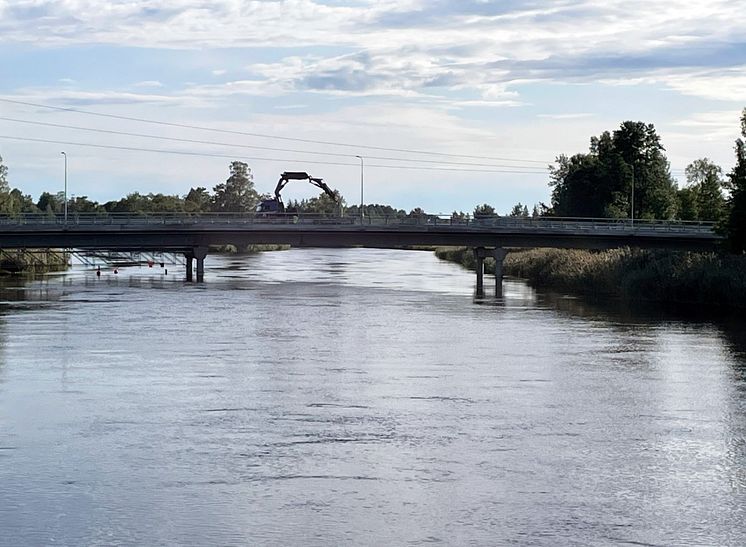 KALVHOLMSBRON