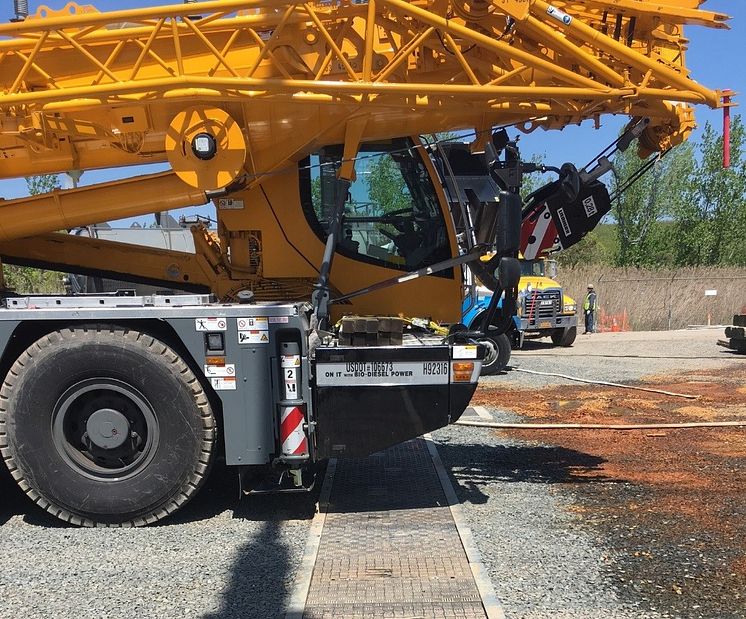 Fibrelite Heavy Duty Covers in Precast Trench