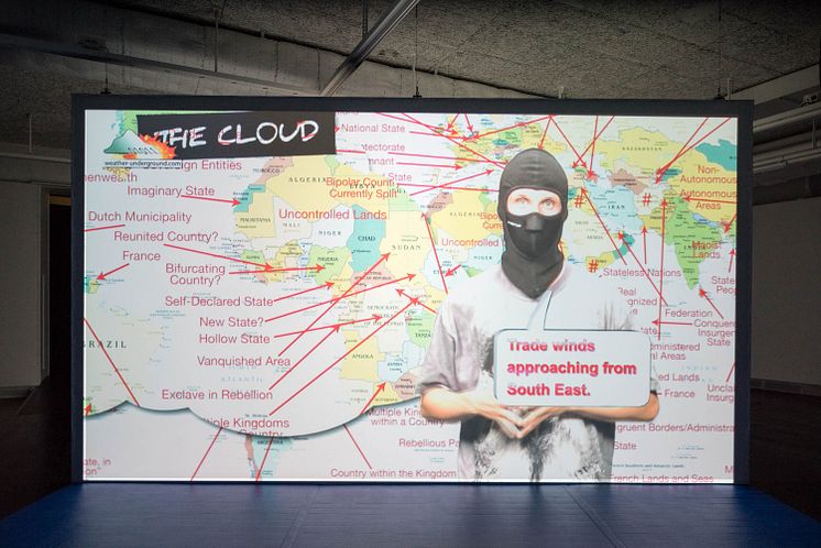 Liquidity Inc. av Hito Steyerl. Foto: Jean-Baptiste Beranger