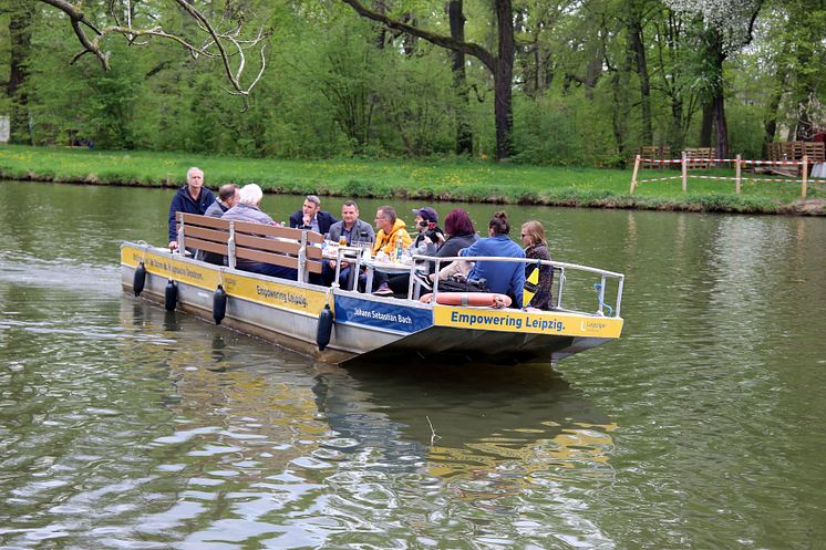 Stadthafen Leipzig - Motorboot "Johann Sebastian Bach"