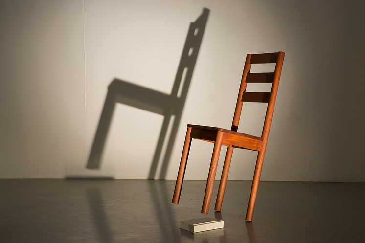 Victor Nyberg – Sitting still angle