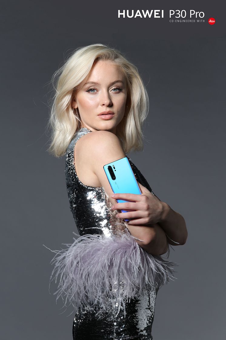 Zara Larsson_Huawei P30