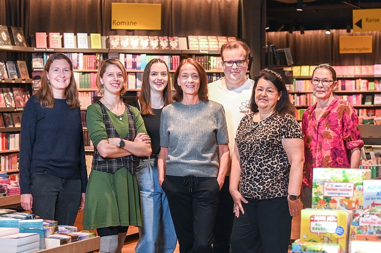 Das Team der neuen Thalia Buchhandlung im Messepark Dornbirn (mit Ausnahme der Samstags-Kräfte).