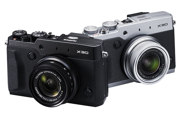 FUJIFILM X30 