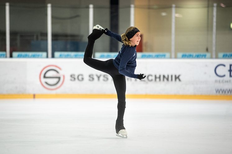 HOLIDAY ON ICE ACADEMY Sommercamp Hamburg Carolina Raabe