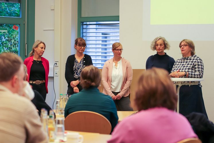 Praxis-Dialog Tag 2024 | Großes Interesse der regionalen Einrichtungen an überarbeiteten Studiengängen des Fachs Soziale Arbeit