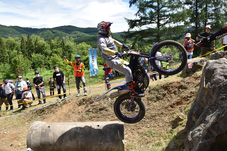 2022071804_008xx_JTR_Rd4_野崎選手_4000